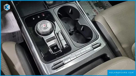 KIA CARNIVAL 7-SEATER NOBLESSE