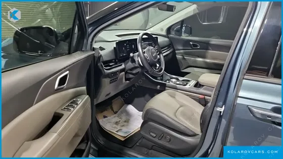 KIA CARNIVAL 7-SEATER NOBLESSE
