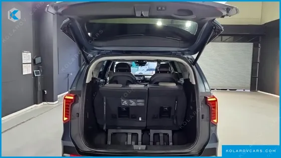 KIA CARNIVAL 7-SEATER NOBLESSE