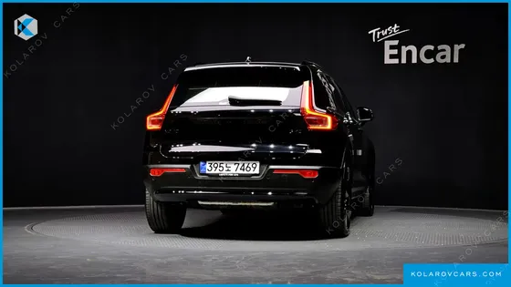 VOLVO XC40 B4 BLACK EDITION