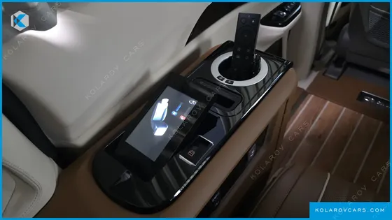 KIA CARNIVAL GASOLINE 4-SEATER HI-LIMOUSINE (SPECIAL)
