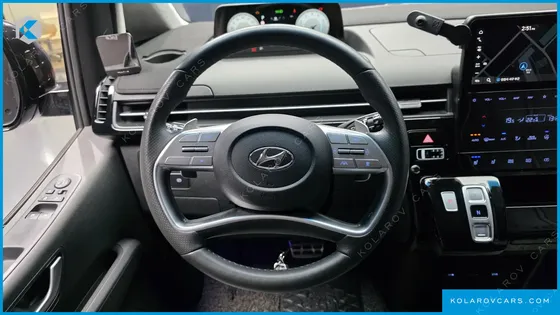 HYUNDAI STARIA L3.5 LOUNGE 9-SEATER