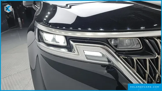 KIA CARNIVAL GASOLINE 4-SEATER HI-LIMOUSINE