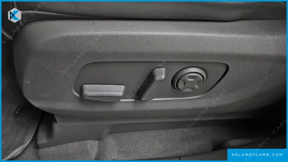 KIA CARNIVAL GASOLINE 4-SEATER HI-LIMOUSINE