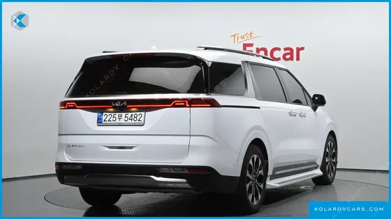 KIA CARNIVAL 9-SEATER SIGNATURE