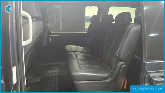 HYUNDAI STARIA TOURER 11-SEATER