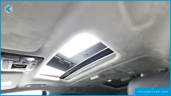 HYUNDAI STARIA 4WD LOUNGE 9-SEATER