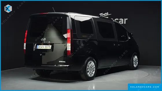 HYUNDAI STARIA CARGO 3-SEATER