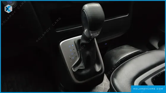HYUNDAI STARIA CARGO 3-SEATER