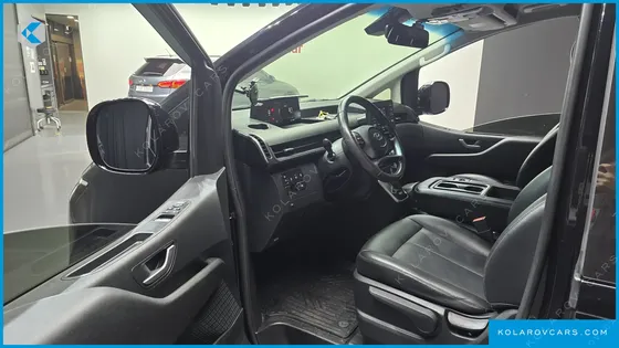HYUNDAI STARIA CARGO 3-SEATER