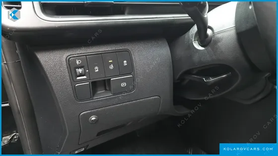 HYUNDAI STARIA CARGO 3-SEATER