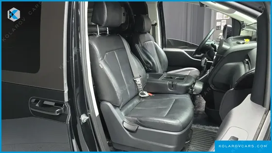 HYUNDAI STARIA CARGO 3-SEATER