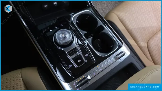 KIA CARNIVAL 9-SEATER SIGNATURE
