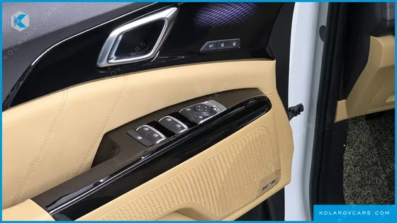 KIA CARNIVAL 9-SEATER SIGNATURE