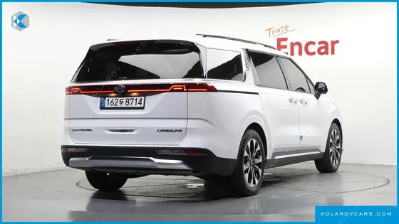 KIA CARNIVAL GASOLINE 7-SEATER SIGNATURE
