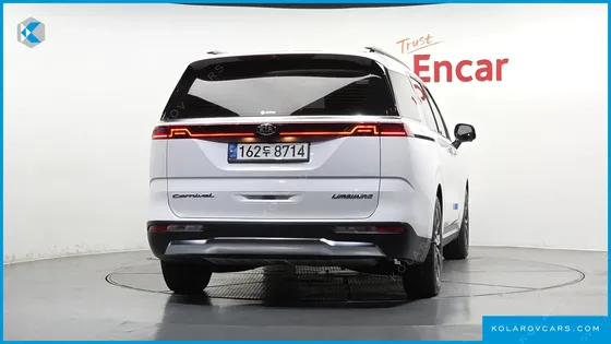 KIA CARNIVAL GASOLINE 7-SEATER SIGNATURE