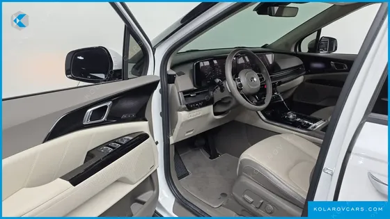 KIA CARNIVAL GASOLINE 7-SEATER SIGNATURE