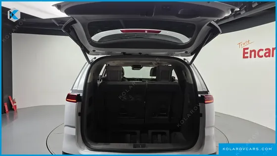 KIA CARNIVAL GASOLINE 7-SEATER SIGNATURE