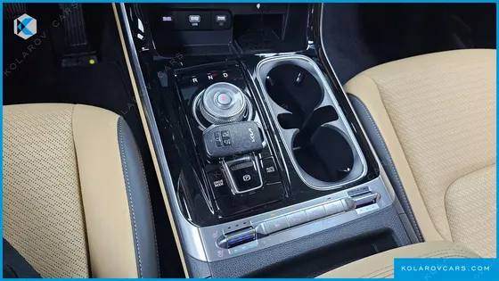 KIA CARNIVAL 7-SEATER SIGNATURE