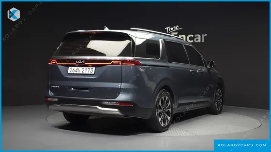 KIA CARNIVAL 9-SEATER SIGNATURE