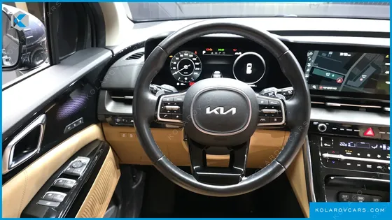 KIA CARNIVAL 9-SEATER SIGNATURE