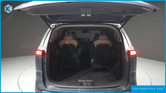 KIA CARNIVAL 9-SEATER SIGNATURE