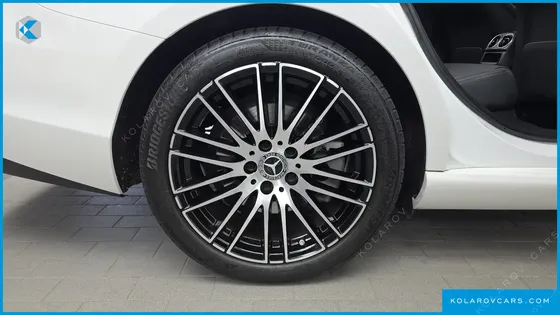 MERCEDES C-CLASS C300 4MATIC AVANTGARDE
