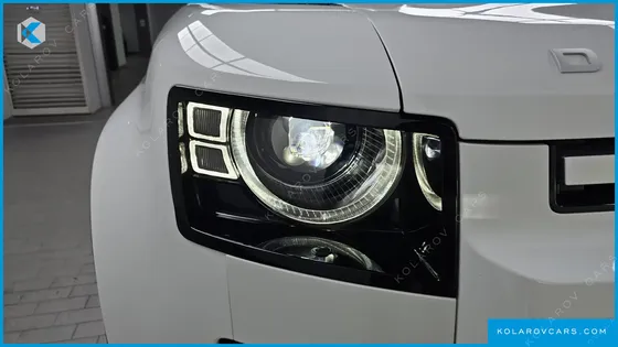 LAND ROVER DEFENDER 110 D300 HSE