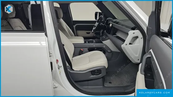 LAND ROVER DEFENDER 110 D300 HSE