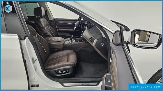 BMW GRAN TURISMO (GT) 640I XDRIVE LUXURY