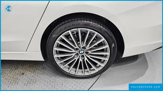 BMW GRAN TURISMO (GT) 640I XDRIVE LUXURY