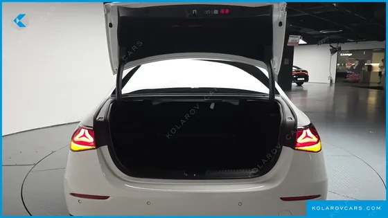 MERCEDES E-CLASS E200 AVANTGARDE