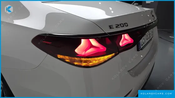 MERCEDES E-CLASS E200 AVANTGARDE
