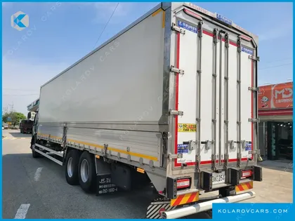 VOLVO CARGO TRUCK 6X4