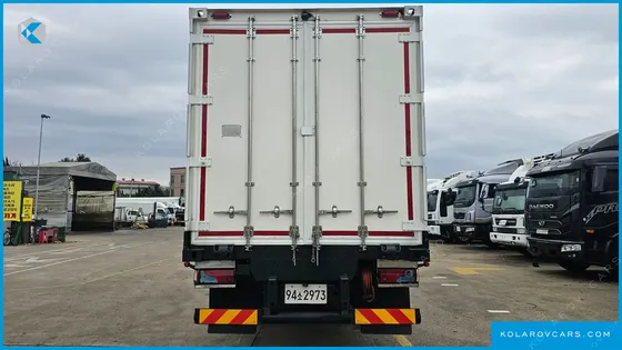 MAN TRUCK CARGO TRUCK 4X2