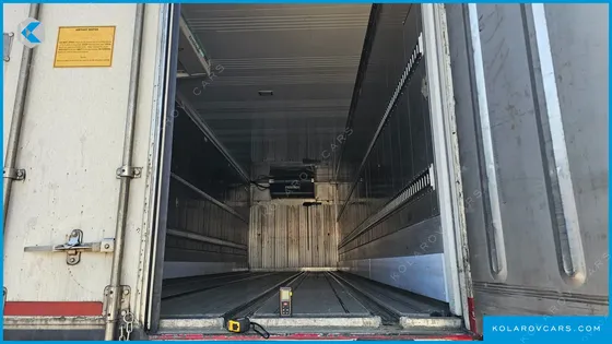 MAN TRUCK CARGO TRUCK 4X2