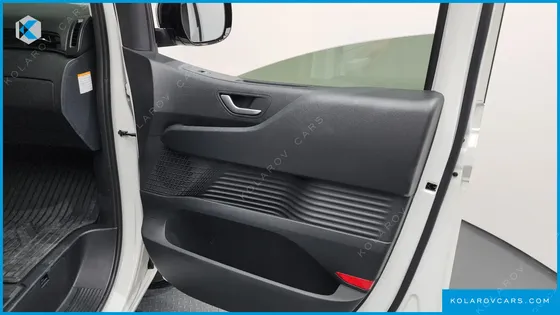 HYUNDAI STARIA HEV 1.6 CARGO 5-SEATER