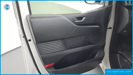 HYUNDAI STARIA HEV 1.6 CARGO 5-SEATER