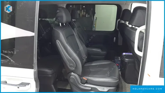 HYUNDAI STARIA L3.5 LOUNGE 9-SEATER