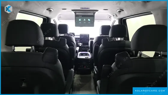 HYUNDAI STARIA L3.5 LOUNGE 9-SEATER