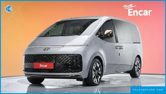 HYUNDAI STARIA 4WD LOUNGE 9-SEATER