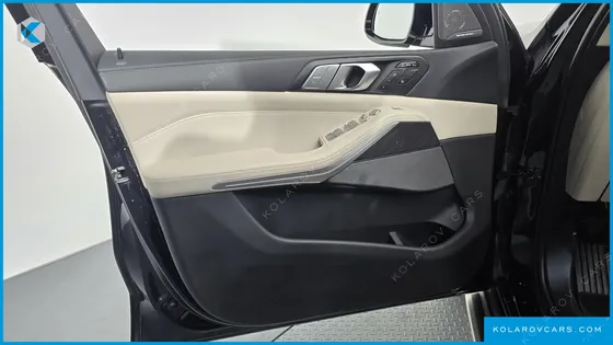 BMW X7 XDRIVE 40D DESIGN PURE EXCELLENCE 7-SEATER