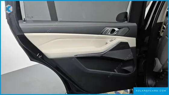 BMW X7 XDRIVE 40D DESIGN PURE EXCELLENCE 7-SEATER