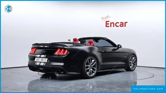 FORD MUSTANG GT CONVERTIBLE