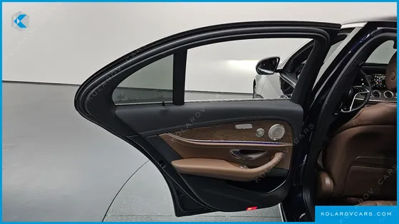MERCEDES E-CLASS E300E 4MATIC EXCLUSIVE