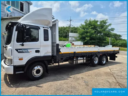 HYUNDAI MEGA TRUCK GOLD