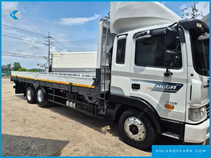 HYUNDAI MEGA TRUCK GOLD