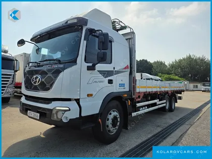 HYUNDAI MEGA TRUCK GOLD
