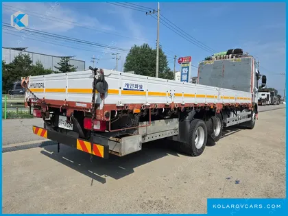 HYUNDAI MEGA TRUCK GOLD