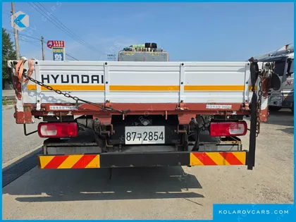 HYUNDAI MEGA TRUCK GOLD